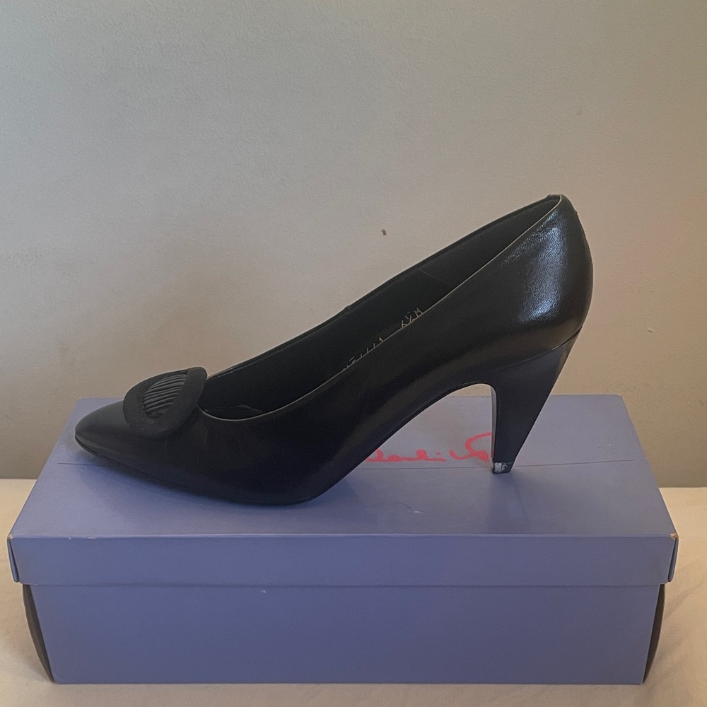 Black Leather Pumps
